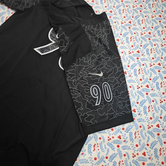 Nike T.J. Watt Black Pittsburgh Steelers RFLCTV Black Jersey No.90 - Picture 6 of 6